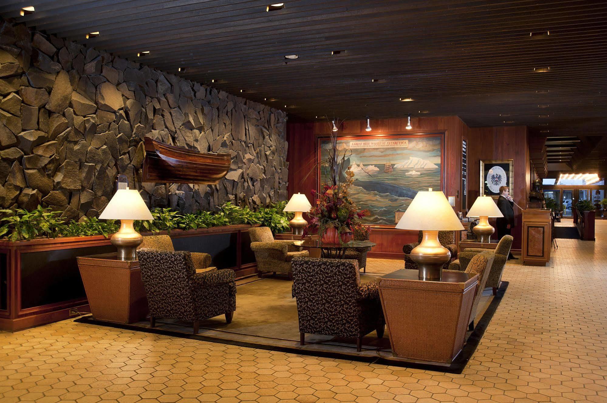 The Hotel Captain Cook Anchorage Exteriör bild